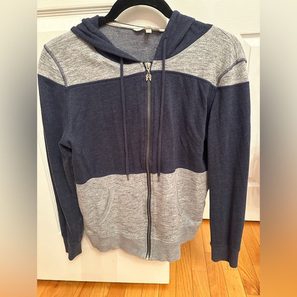 VICTORIAS SECRET SMALL HOODIE - Picture 2 of 3